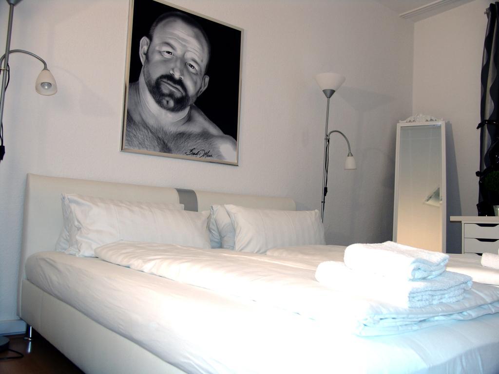 Bananas Hotel And Guesthouse Berlin Szoba fotó